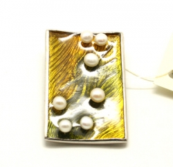 01-08-0055GREEN_b168n4vu.jpg