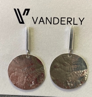 vr0820_silver